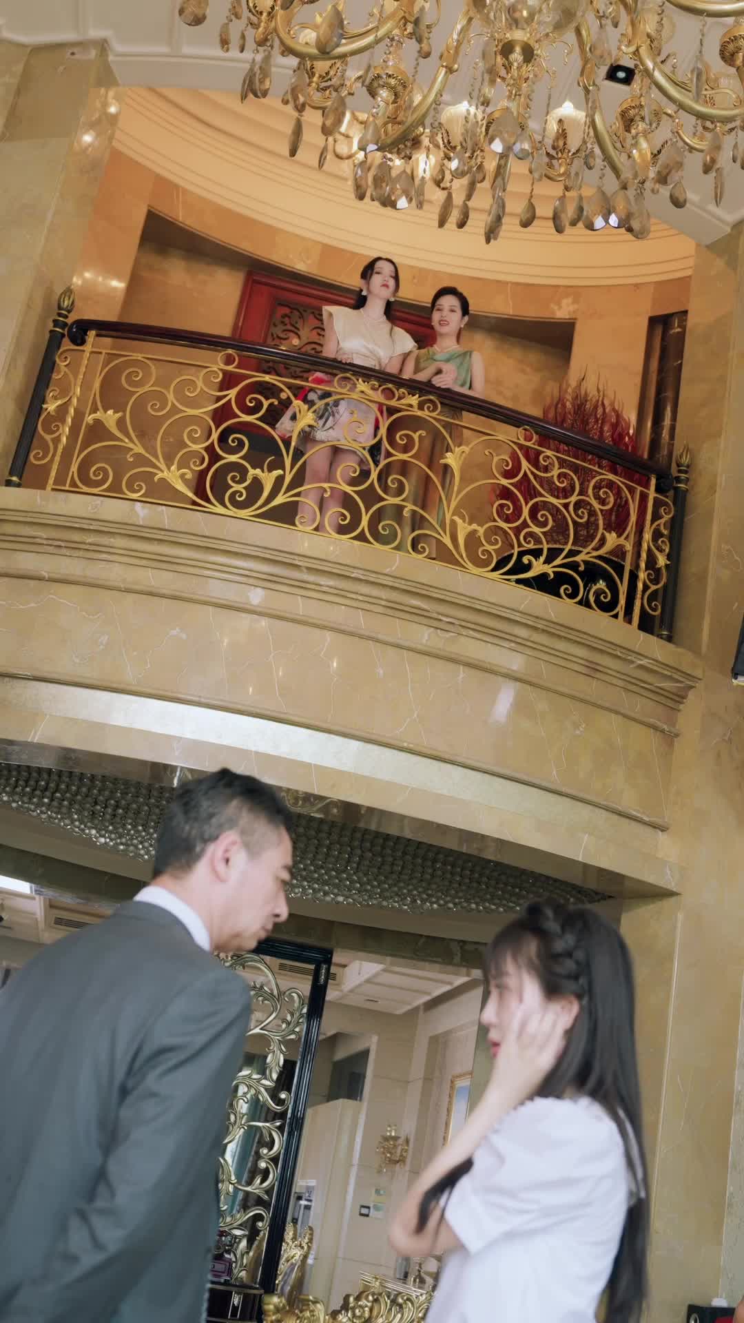 الحلقة 23 - صعود من رماد الجنون